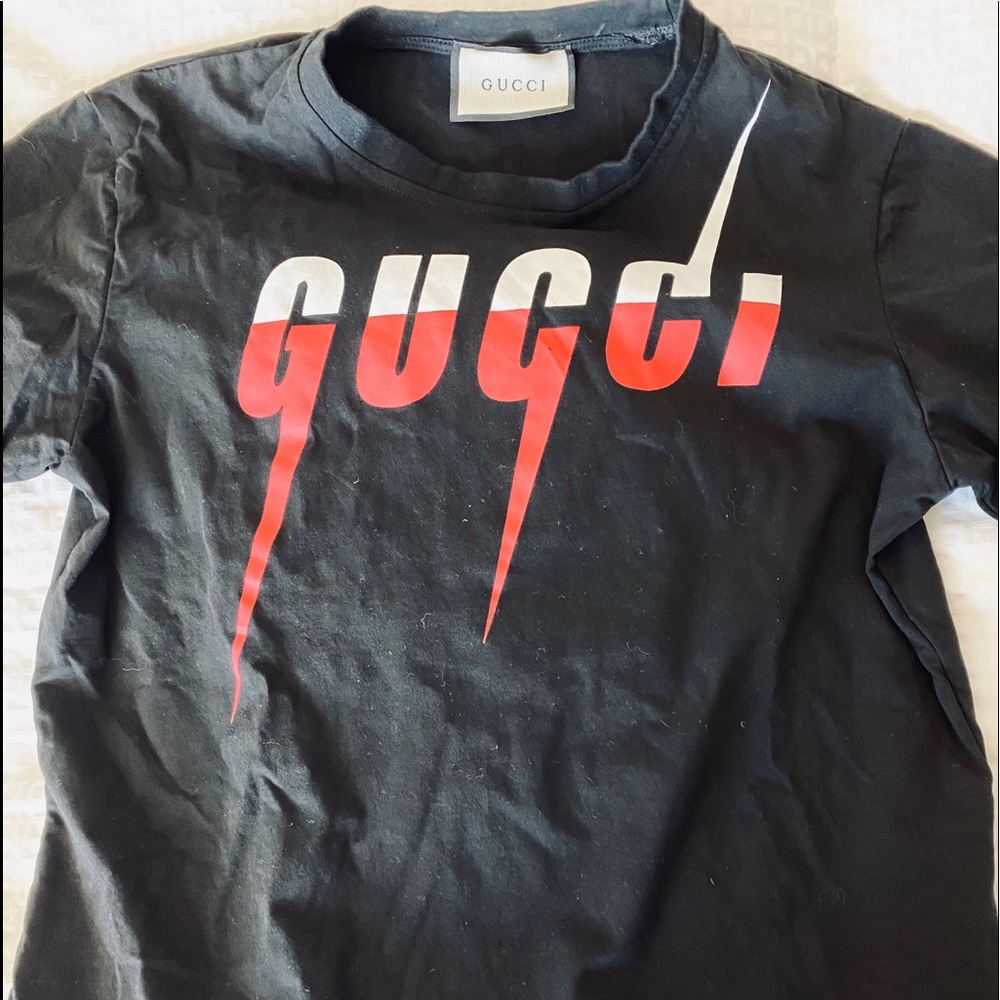 Gucci Tee Shirt.